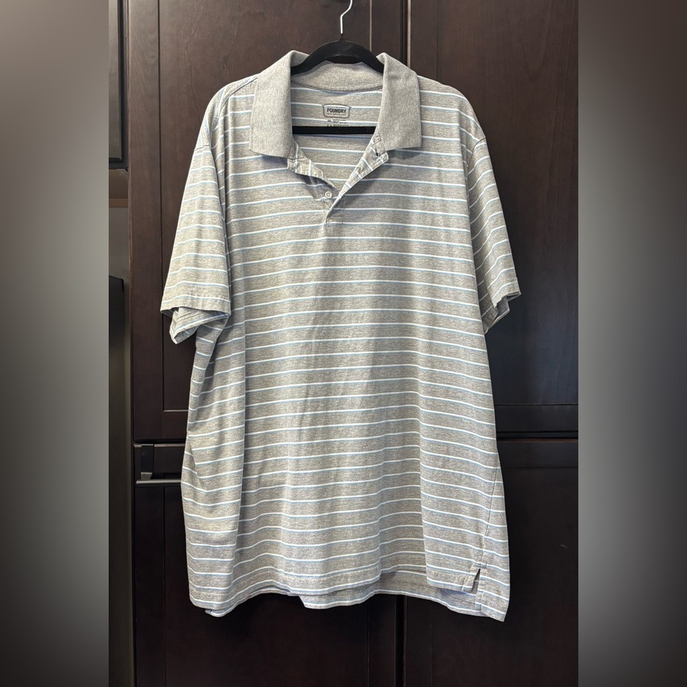 🌼Polo Shirt Lt Gray Striped EUC